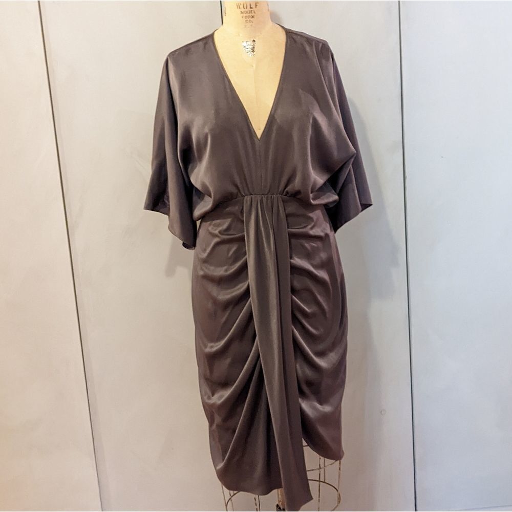 Lulu's mid dress - Picture 1 of 5